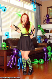Picture 9 - Sexy Pattycake Alien Invasion